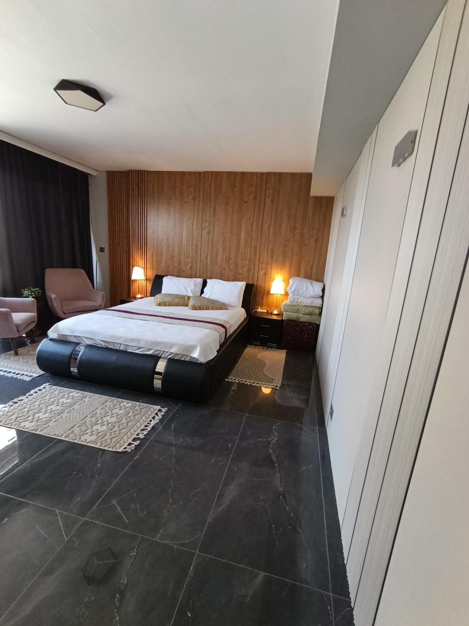 Penthouse Apartment On The Beach Bat Jám Kültér fotó