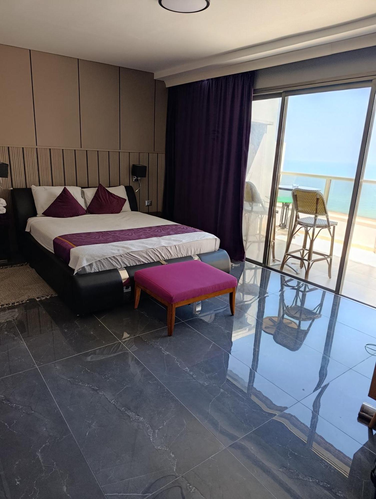 Penthouse Apartment On The Beach Bat Jám Szoba fotó