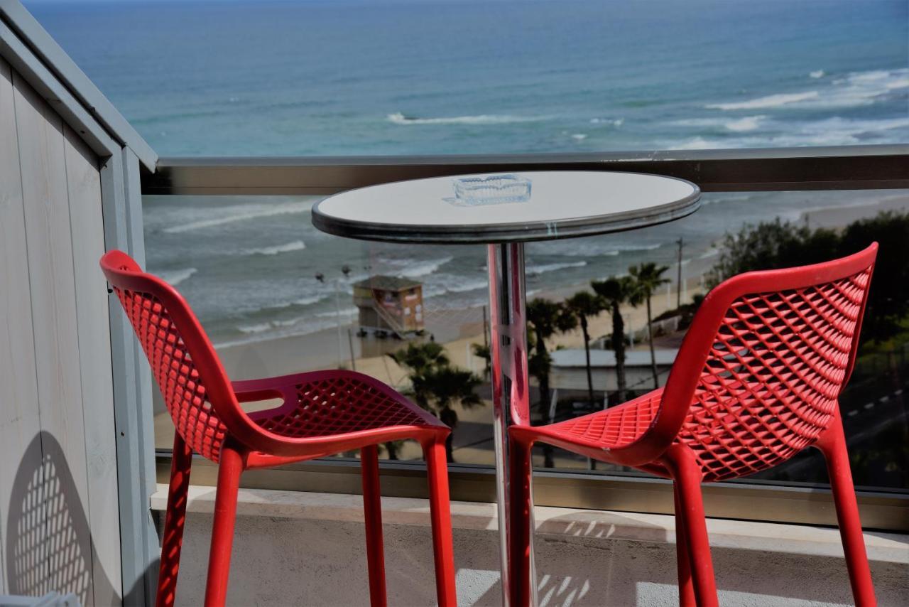 Penthouse Apartment On The Beach Bat Jám Kültér fotó